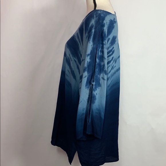 Avenue long sleeve ombre /tie dye open sleeve top - Picture 2 of 7